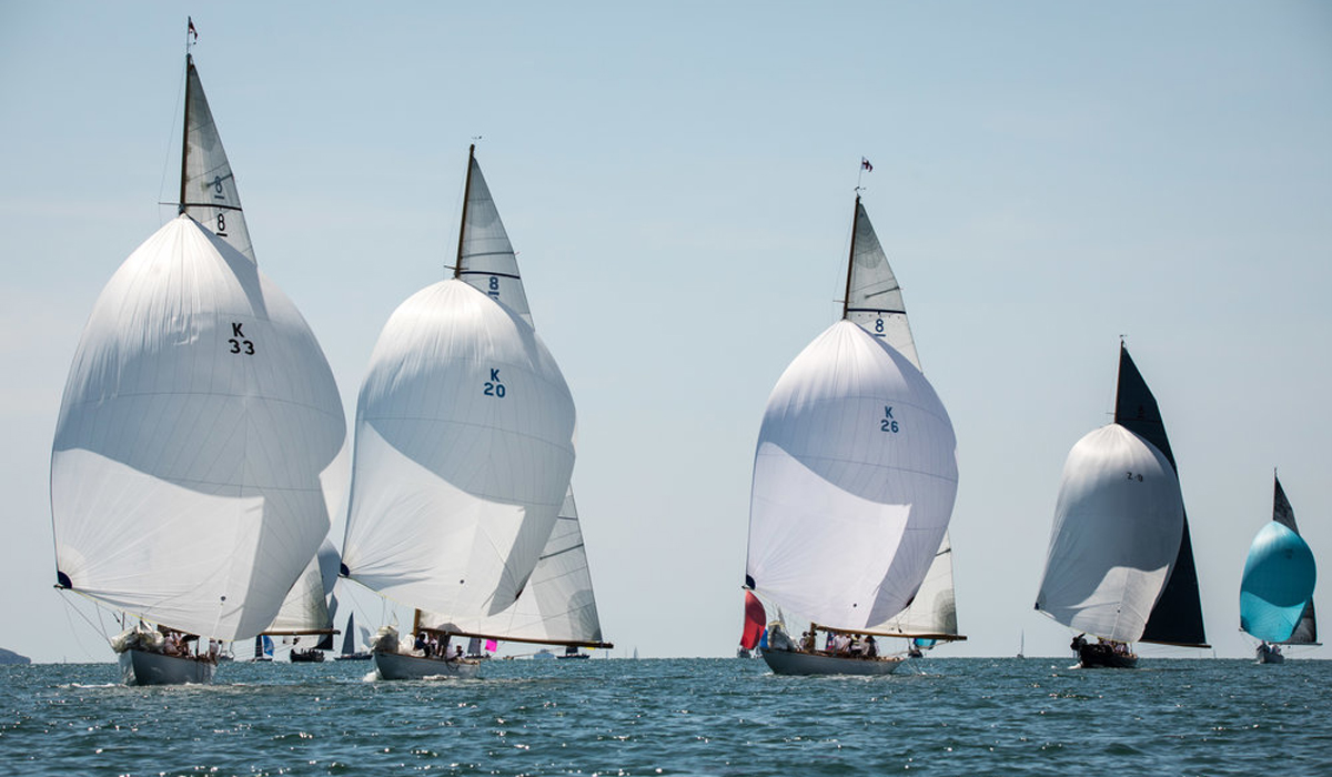 CHAMPAGNE SAILING ON DAY THREE OF PANERAI BRITISH CLASSIC WEEK